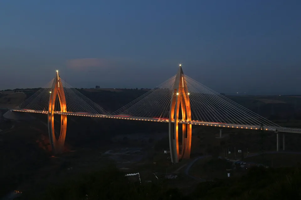 ADM-Pont bouregreg